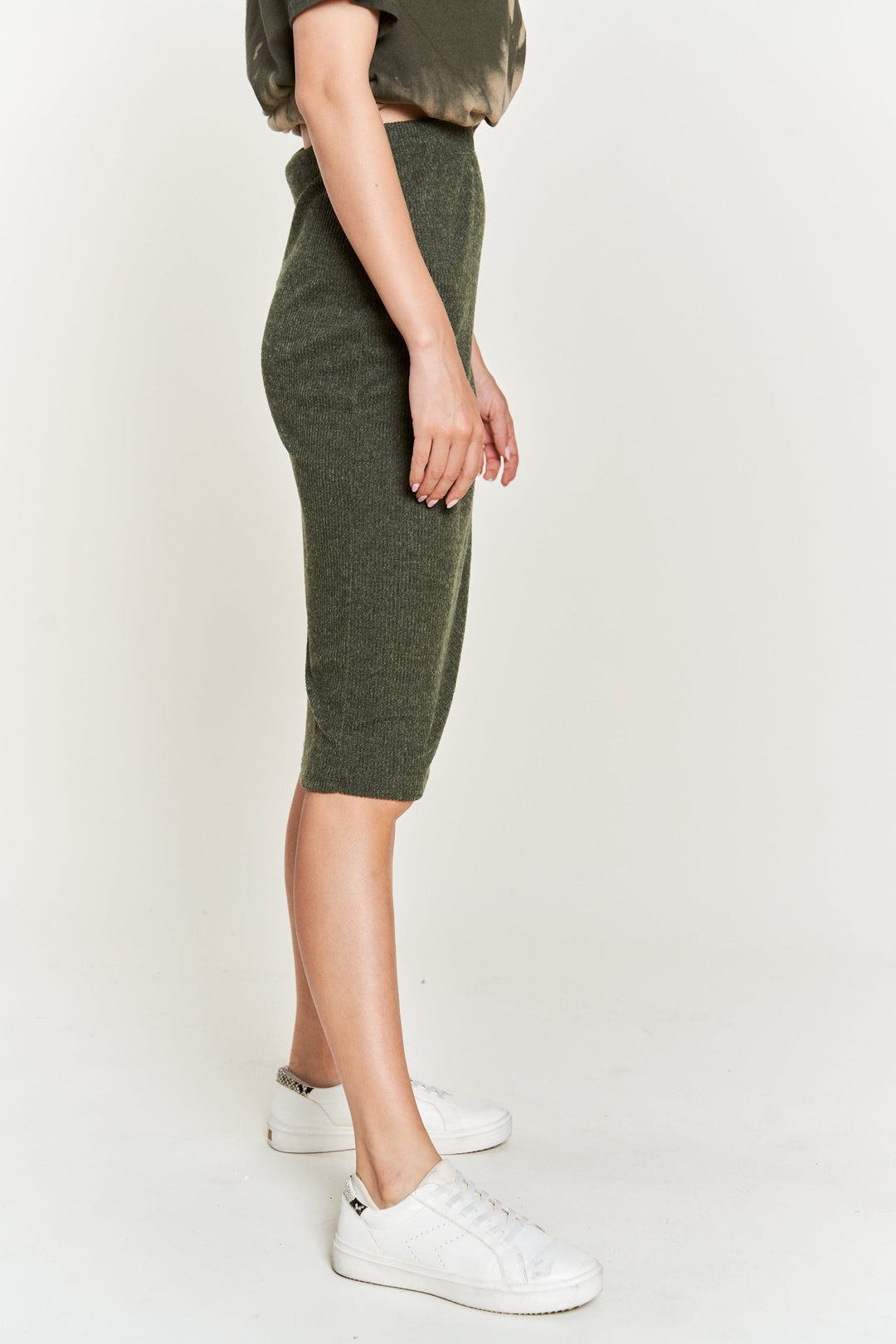 Ribbed Side-Slit Midi Skirt